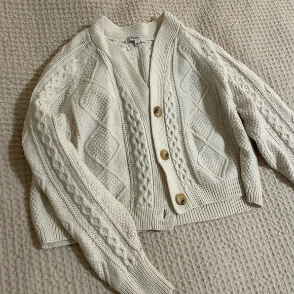Madewell Cropped Cable Knit Cardigan - Picture 2 of 4